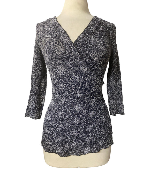 GWYNETH  Stretchy Puckered  3/4 Sleeves Crossover Top