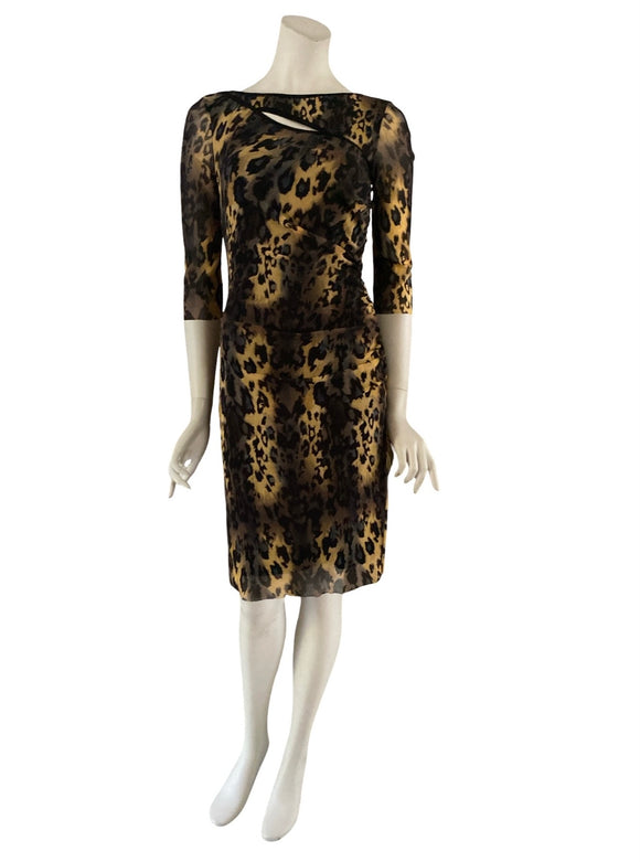 CONGA Ruched 3/4 Sleeve Key-hole Neckline Print Dress